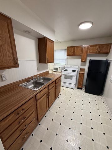 3220 Cornell Street, Des Moines, IA 50313