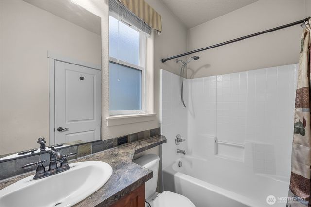 7109 NE 57th Street, Vancouver, WA 98661