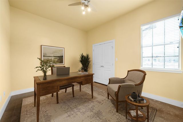 2450 Great Oaks DR, San Marcos, TX 78666