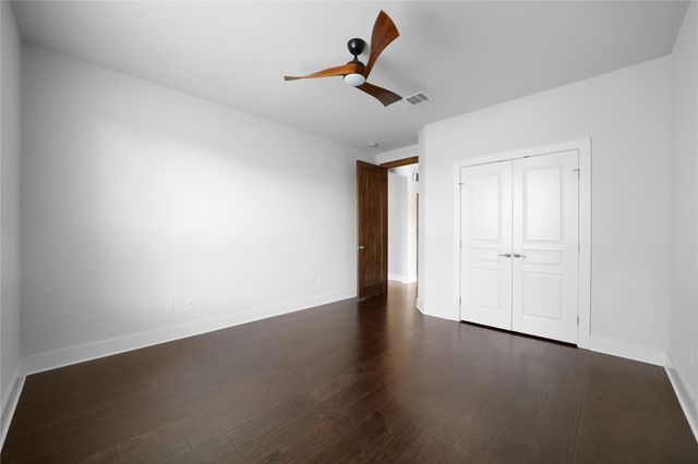 2450 Great Oaks DR, San Marcos, TX 78666