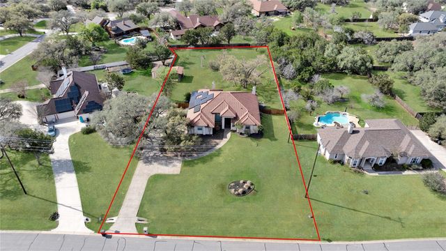 2450 Great Oaks DR, San Marcos, TX 78666