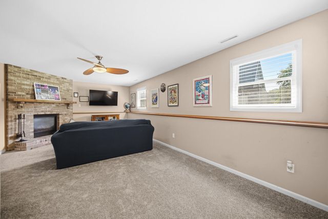 2342 Westwood Lane, Chesterton, IN 46304
