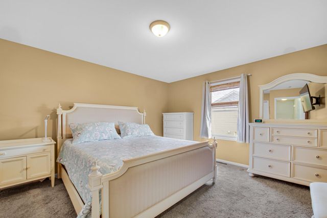 2342 Westwood Lane, Chesterton, IN 46304