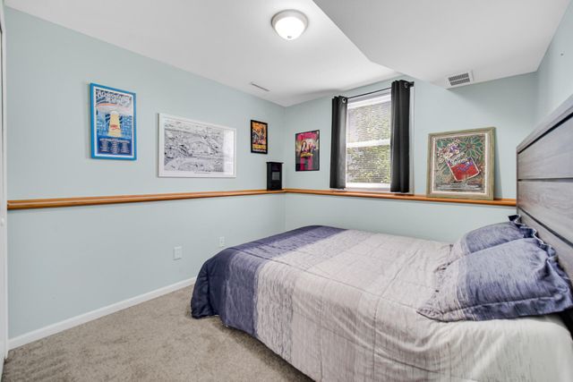 2342 Westwood Lane, Chesterton, IN 46304