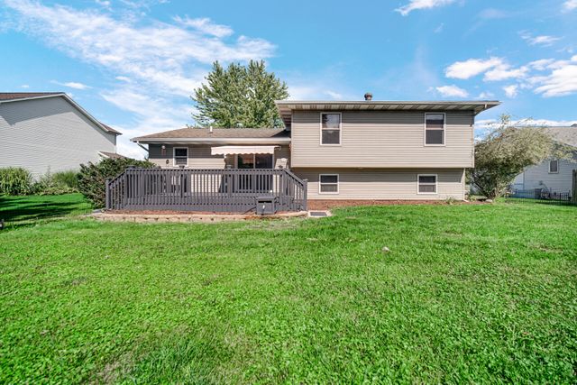 2342 Westwood Lane, Chesterton, IN 46304