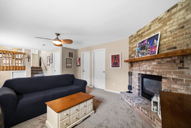 2342 Westwood Lane, Chesterton, IN 46304