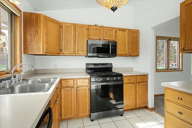 1816 Doris Road, Lake Holiday, IL 60548