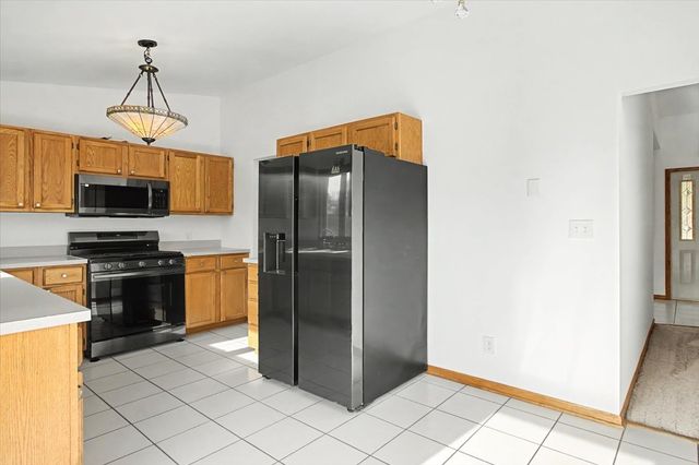 1816 Doris Road, Lake Holiday, IL 60548