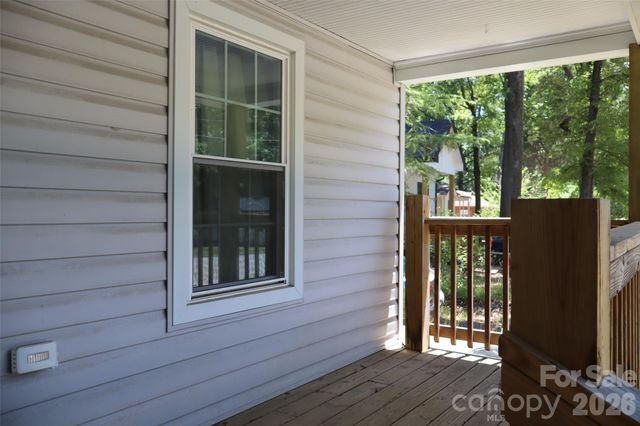 305 E Division Avenue, Salisbury, NC 28144