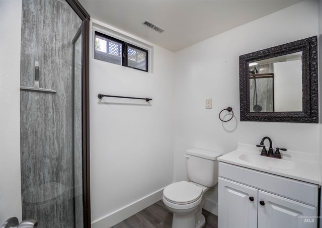 105 N Stinson, Nampa, ID 83651