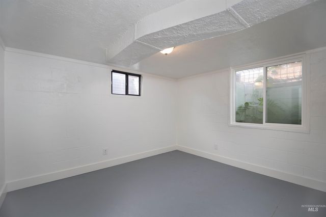 105 N Stinson, Nampa, ID 83651