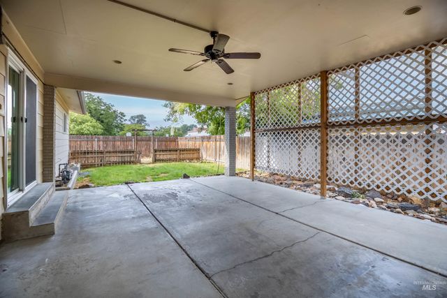 105 N Stinson, Nampa, ID 83651