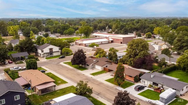 105 N Stinson, Nampa, ID 83651