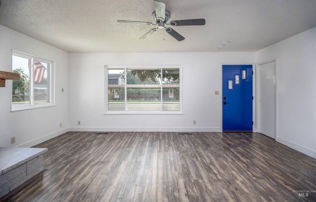 105 N Stinson, Nampa, ID 83651