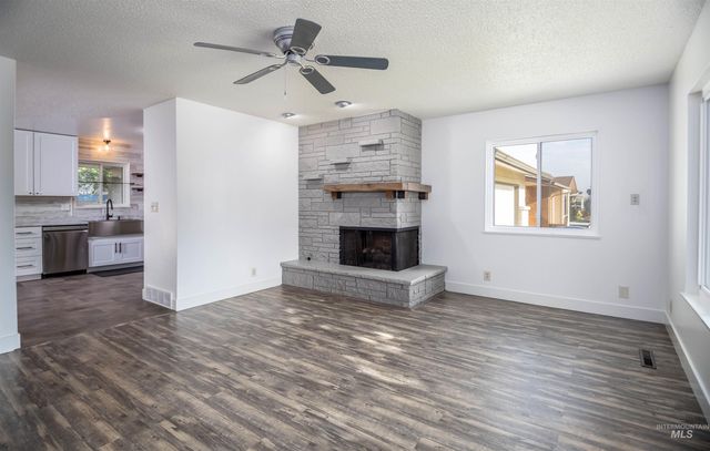 105 N Stinson, Nampa, ID 83651