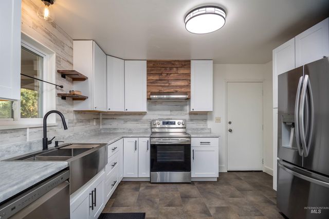 105 N Stinson, Nampa, ID 83651
