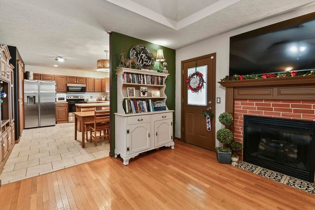 2605 W Garton Road, Ozark, MO 65721