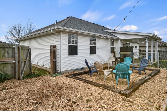 2605 W Garton Road, Ozark, MO 65721