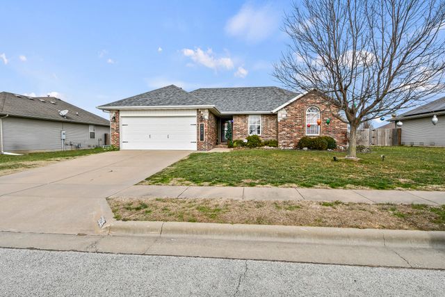 2605 W Garton Road, Ozark, MO 65721