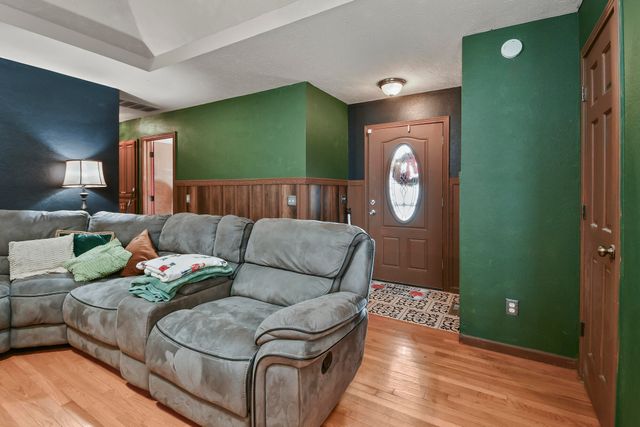 2605 W Garton Road, Ozark, MO 65721