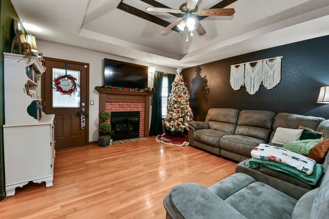 2605 W Garton Road, Ozark, MO 65721