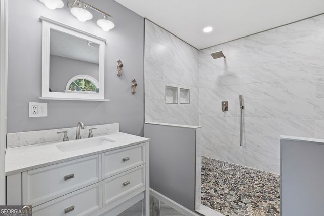 101 Siesta Lane, Lavonia, GA 30553
