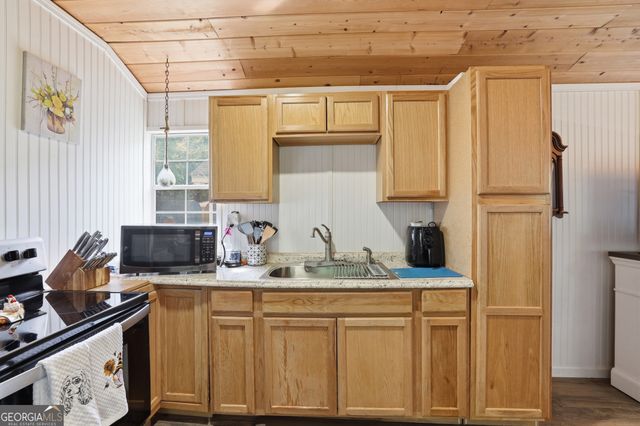 101 Siesta Lane, Lavonia, GA 30553