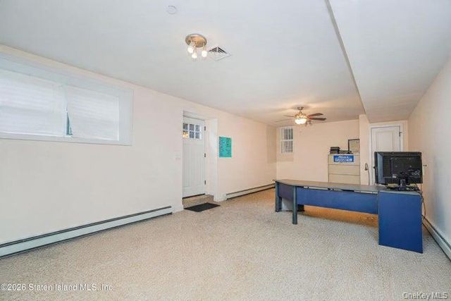 100 Hull Ave, Staten Island, NY 10306