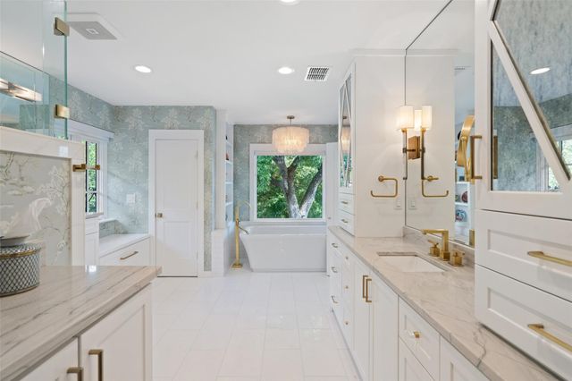 1411 W 10th ST, Austin, TX 78703