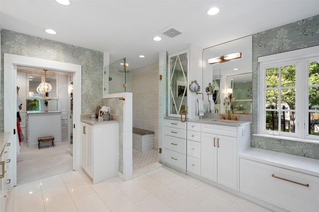 1411 W 10th ST, Austin, TX 78703