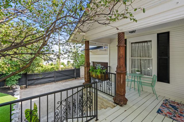 1411 W 10th ST, Austin, TX 78703