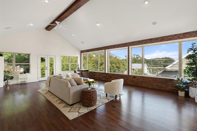 1411 W 10th ST, Austin, TX 78703