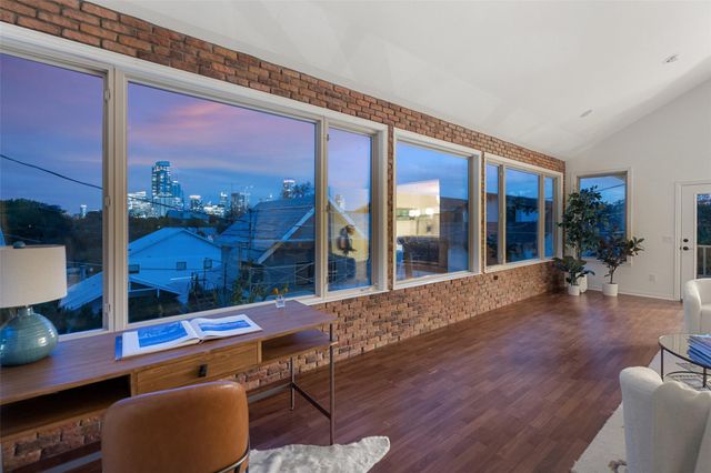 1411 W 10th ST, Austin, TX 78703