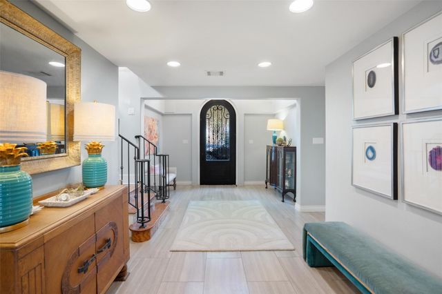 1411 W 10th ST, Austin, TX 78703