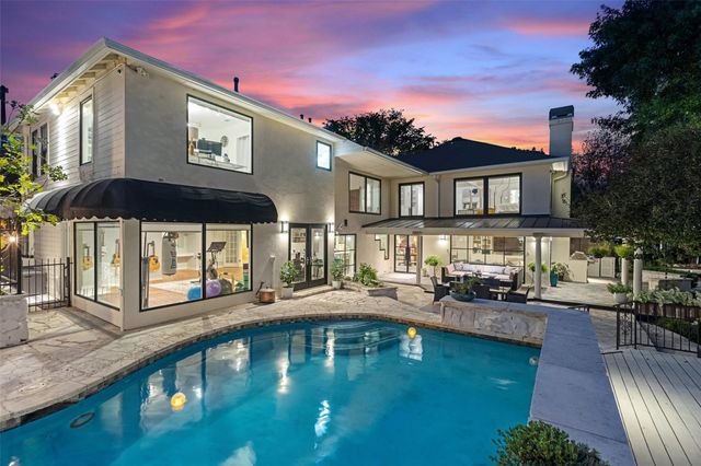 1411 W 10th ST, Austin, TX 78703