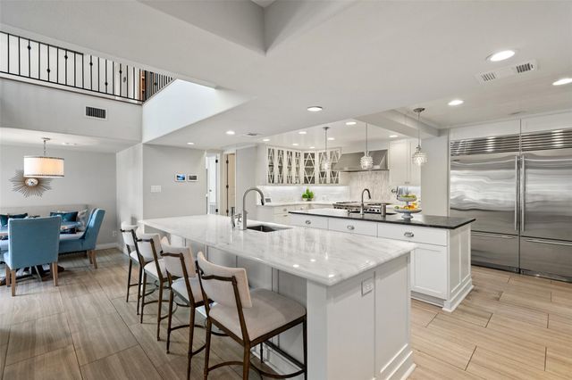 1411 W 10th ST, Austin, TX 78703