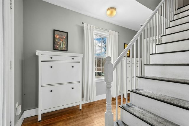 64 W Main St, Hopkinton, MA 01748