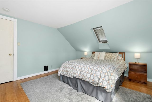 64 W Main St, Hopkinton, MA 01748