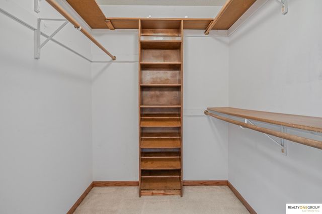 21716 Greenlawn Road, Omaha, NE 68022