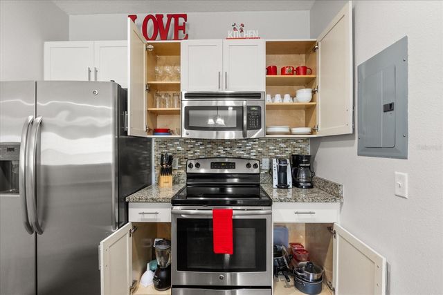 5356 DIPLOMAT COURT 107, Kissimmee, FL 34746