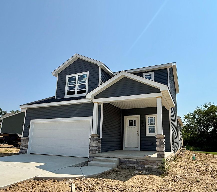 504 Hatch Lake Pkwy, Valparaiso, IN 46385