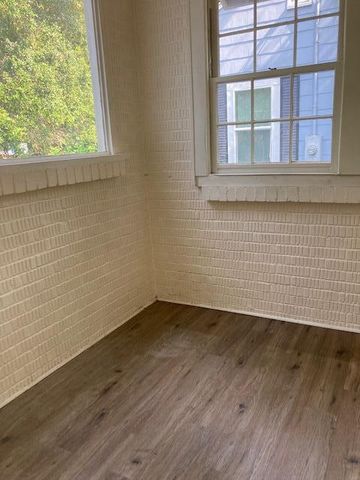2762 W Surrey Drive, North Charleston, SC 29405