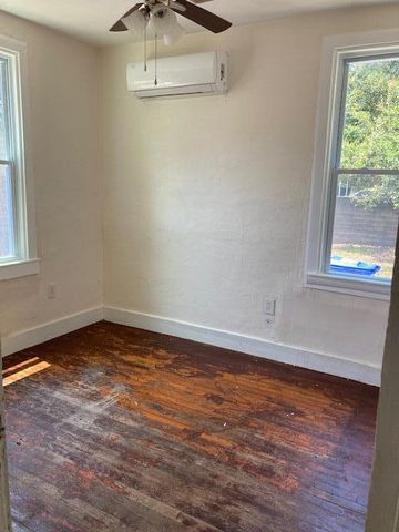 2762 W Surrey Drive, North Charleston, SC 29405