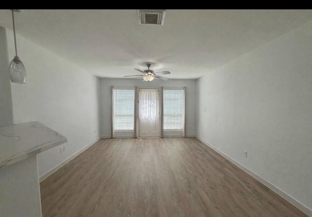 3114 Bolt Street, Houston, TX 77051