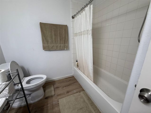 3114 Bolt Street, Houston, TX 77051