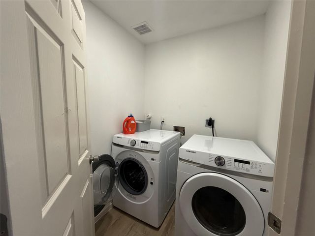 3114 Bolt Street, Houston, TX 77051