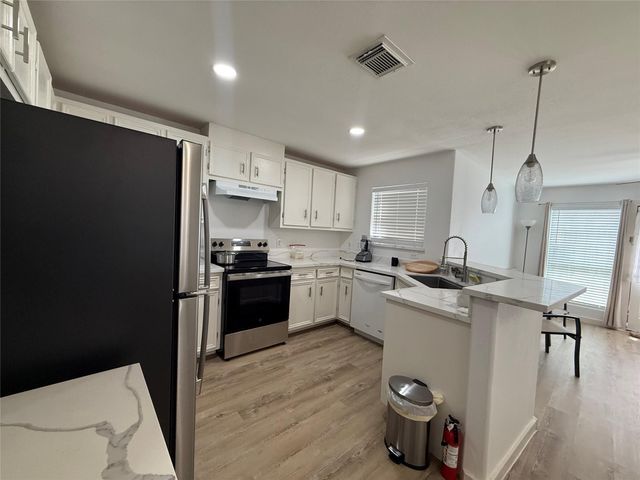 3114 Bolt Street, Houston, TX 77051