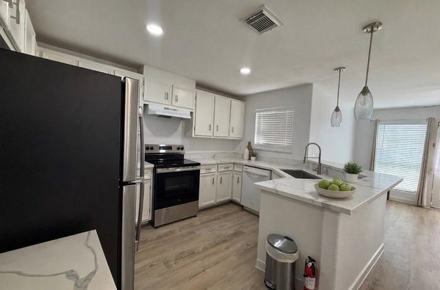 3114 Bolt Street, Houston, TX 77051