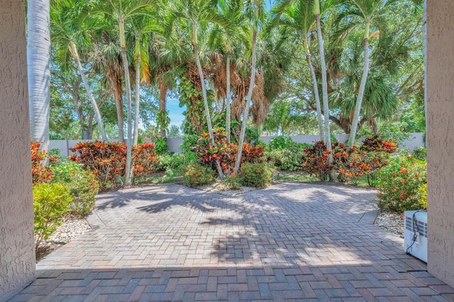 6581 Southport Drive, Boynton Beach, FL 33472
