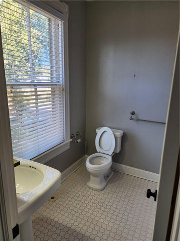 436 Dinwiddie St Apt 1, Portsmouth, VA 23704